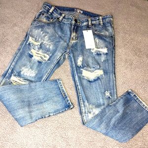 Tobi 🖤💙Distressed Ankle Zip Jeans 💙🖤Awesome Frays 🤩😎